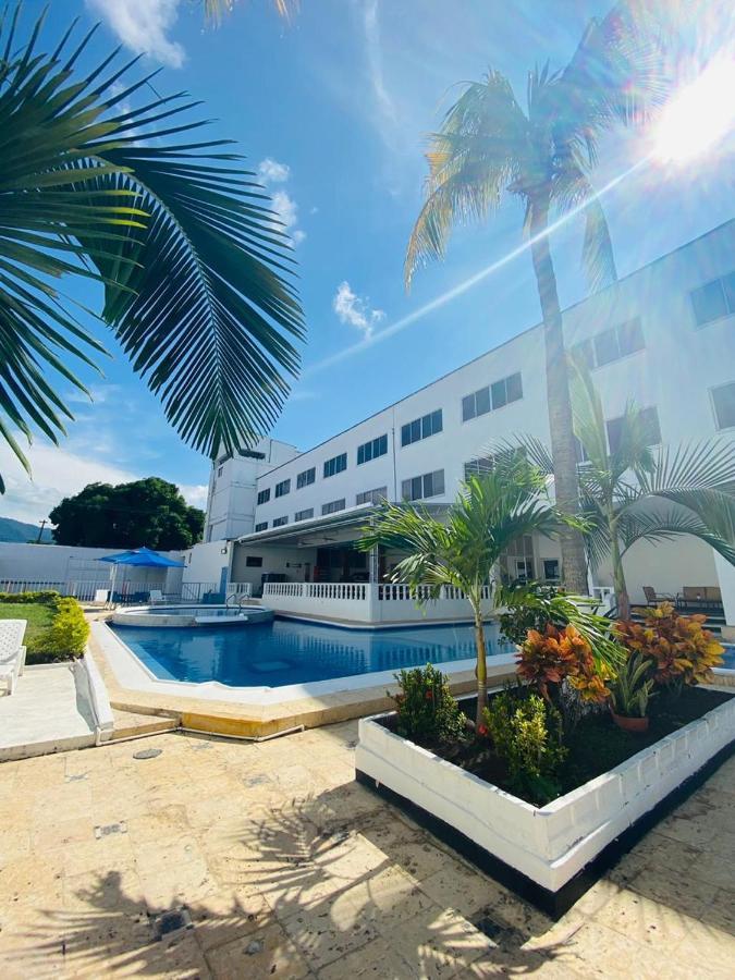 Hotel Mall Santana Del Río La Dorada Exterior foto