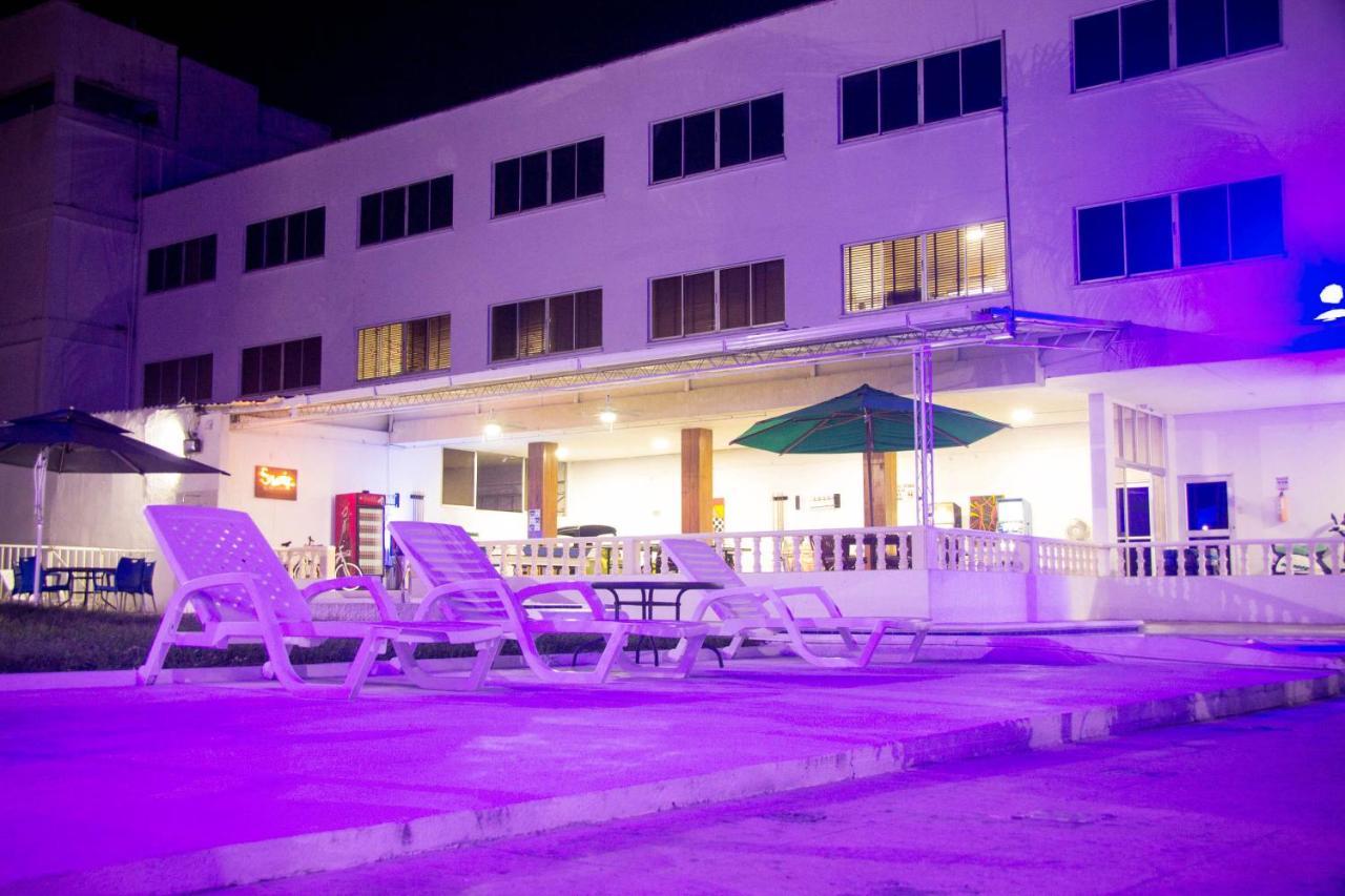 Hotel Mall Santana Del Río La Dorada Exterior foto